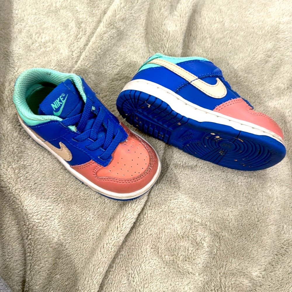 Nike toddler shoes